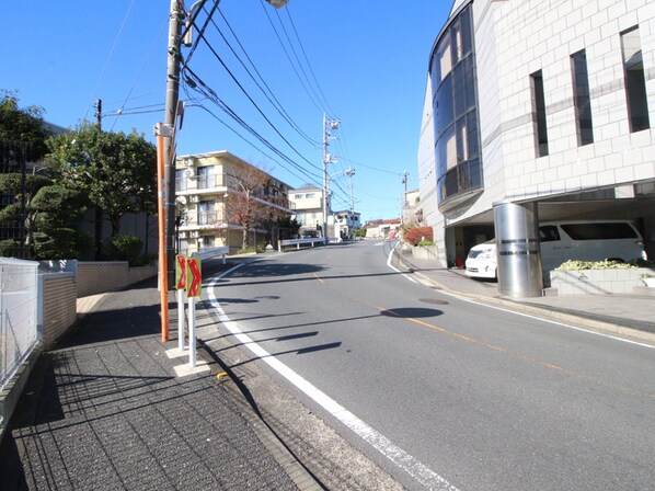 ファミ－ユ永田台Ａの物件外観写真